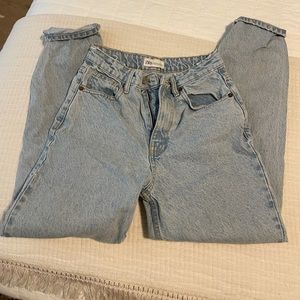 Zara High Wasted Jeans Sz 4